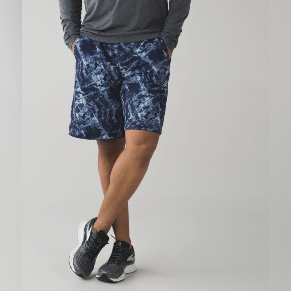 LULULEMON - Core Short in city sights Caspian blue. Unlined. 11" Men's Medium.
